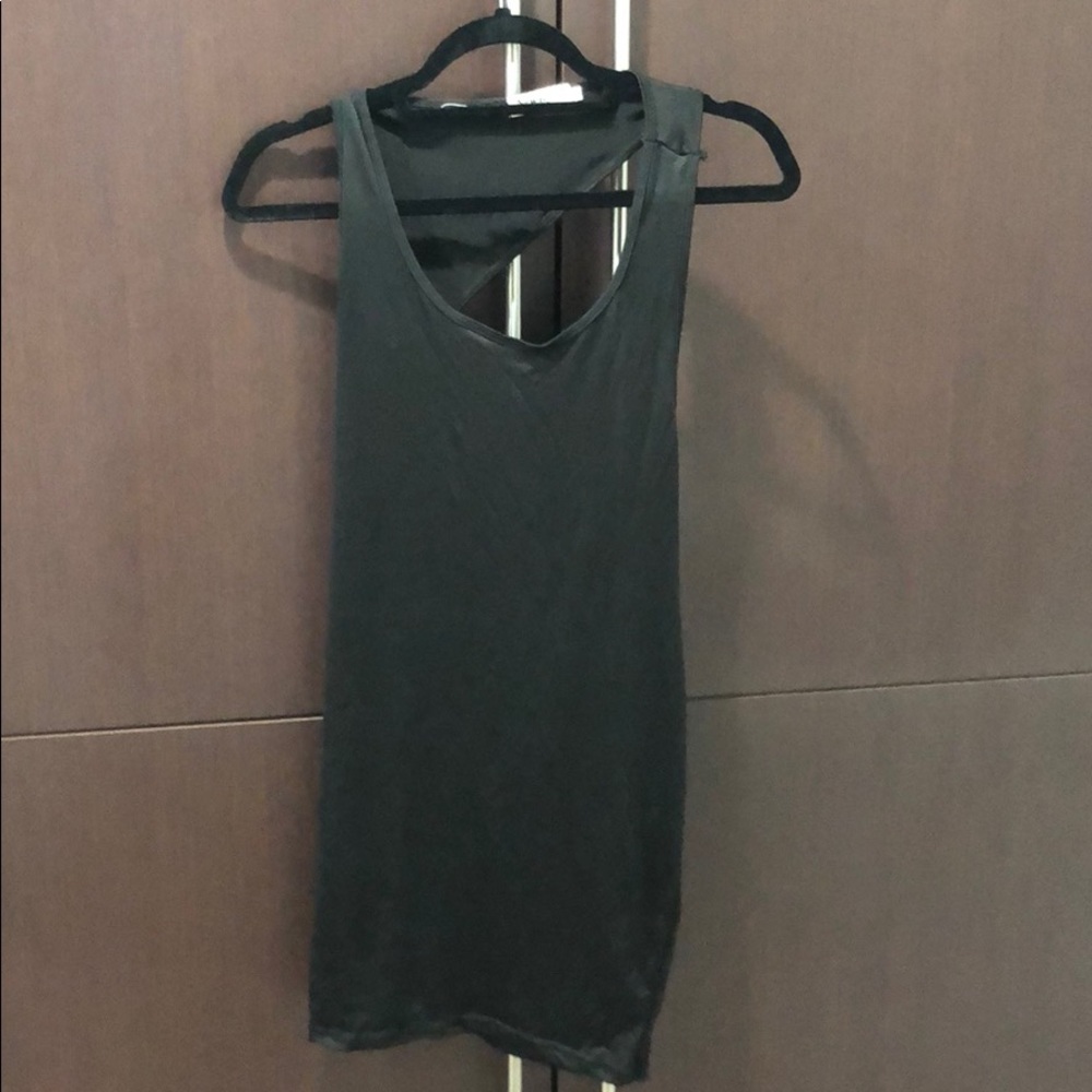 New Light Fashion Stretchy Dress. Medium, black.